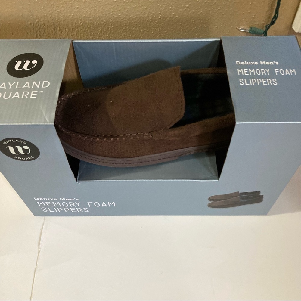 Wayland square memory foam slippers house shoes